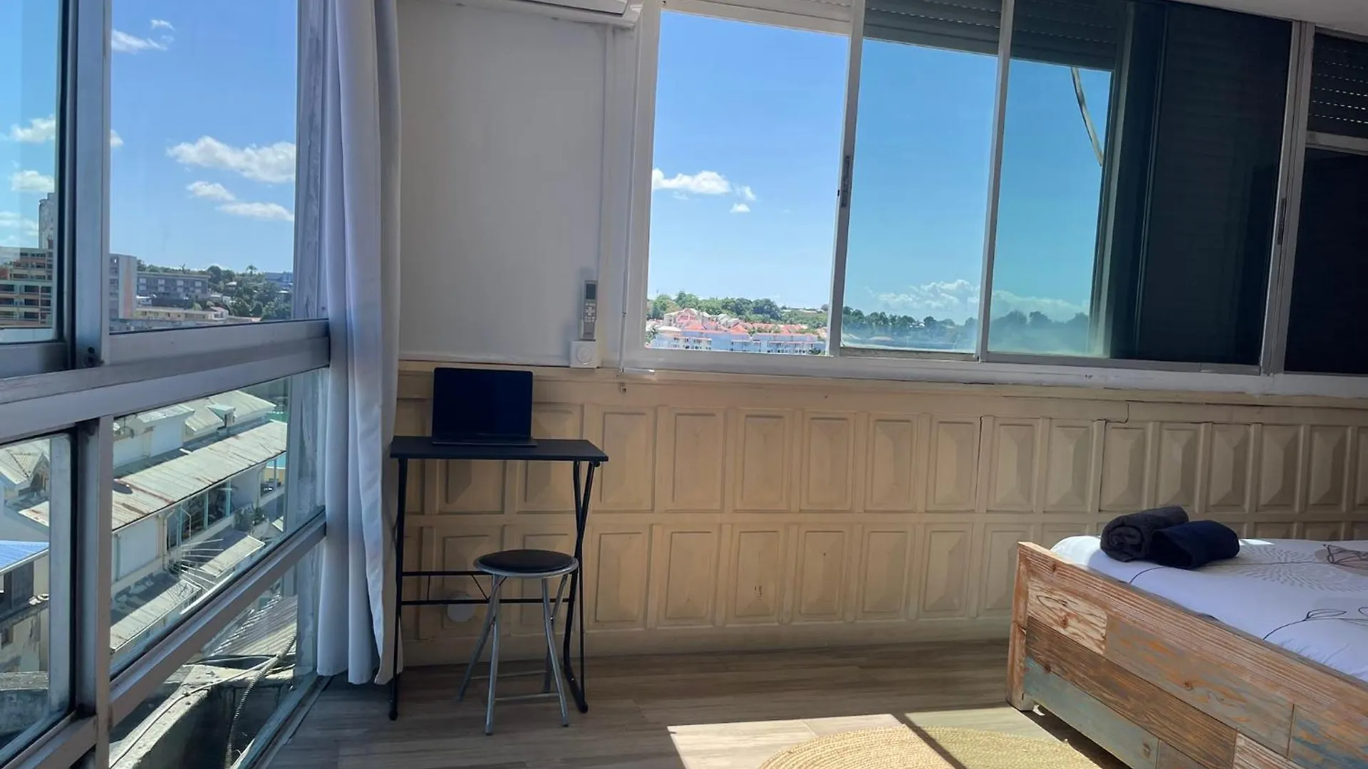 Penthouse 10 Min Port Croisiere Et Aeroport Apartamento Pointe-à-Pitre 0*,